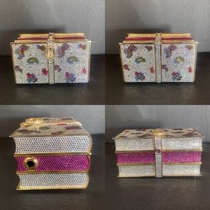 Vntg Y2K 2000’s Judith Leiber Swarovski Crystal book stack / books minaudière